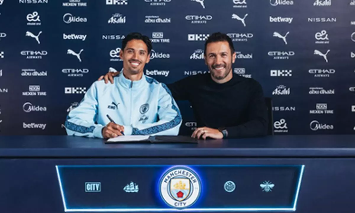 Man City sign Tijjani Reijnders from AC Milan on five-year contract Man City sign Tijjani Reijnders from AC Milan on five-year contract