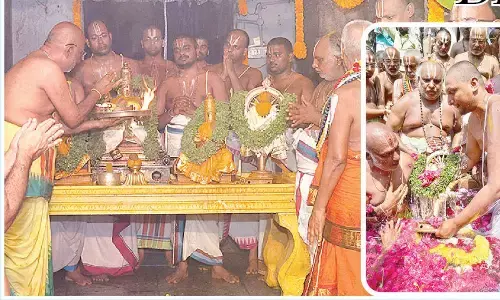 Brahmotsavams conclude with Chakra Snanam