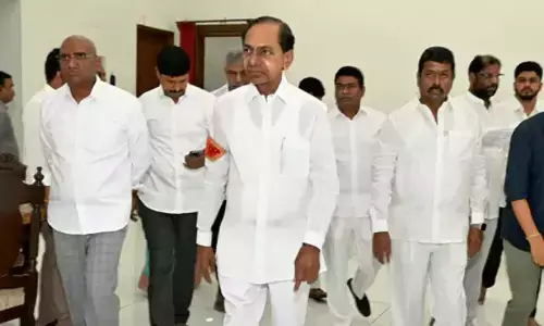 KCR heads to Hyderabad from Erravalli, to appear before Kaleshwaram commission