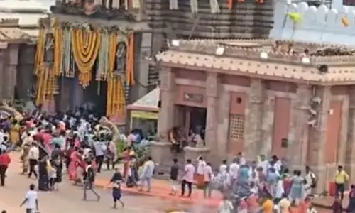 Lakhs of devotees throng Lord Jagannath temple in Puri to witness Snana Yatra