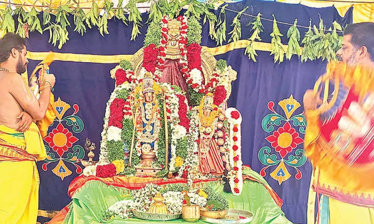 Sitarama Kalyanotsavam celebrated grandly at Vontimitta Sitarama Kalyanotsavam celebrated grandly at Vontimitta