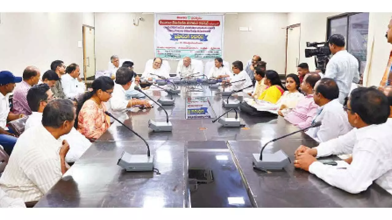 Telangana BC hearings end with AP MLA’s Kalinga caste plea Telangana BC hearings end with AP MLA’s Kalinga caste plea