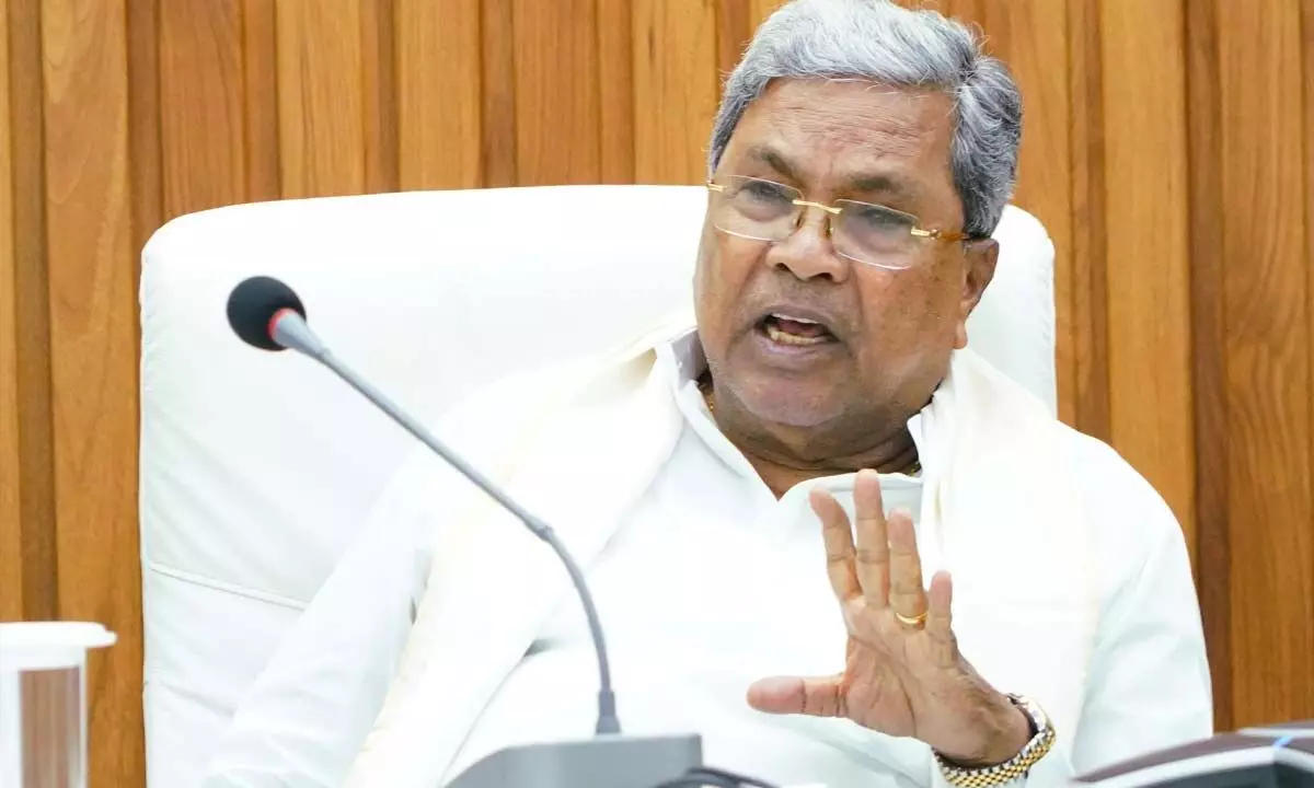 CM slams BJP-JDS MPs, says they lack courage to question Modi
