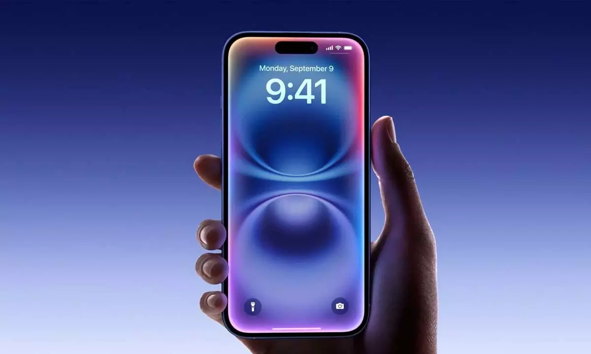 iOS 26 Brings Exclusive AI-Powered Features to iPhone 15 Pro and iPhone 16 Series