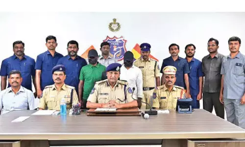 Rachakonda police bust interstate drug racket; seize Hashish oil worth Rs.1.2 cr