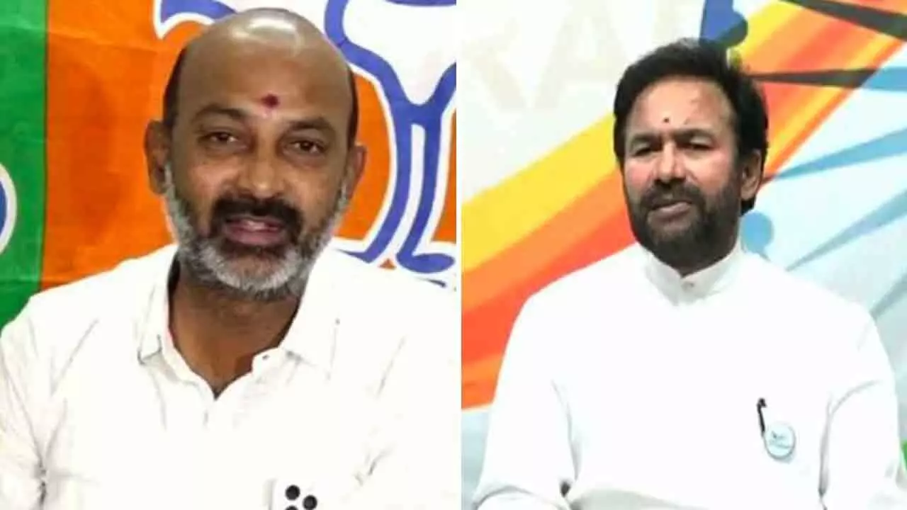 Kishan, Bandi offer condolences over plane crash