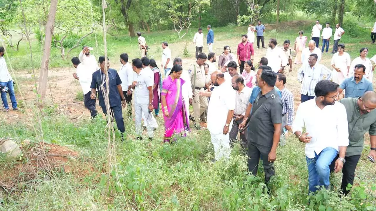Surekha warns of invoking PD Act against temple land encroachers Surekha warns of invoking PD Act against temple land encroachers
