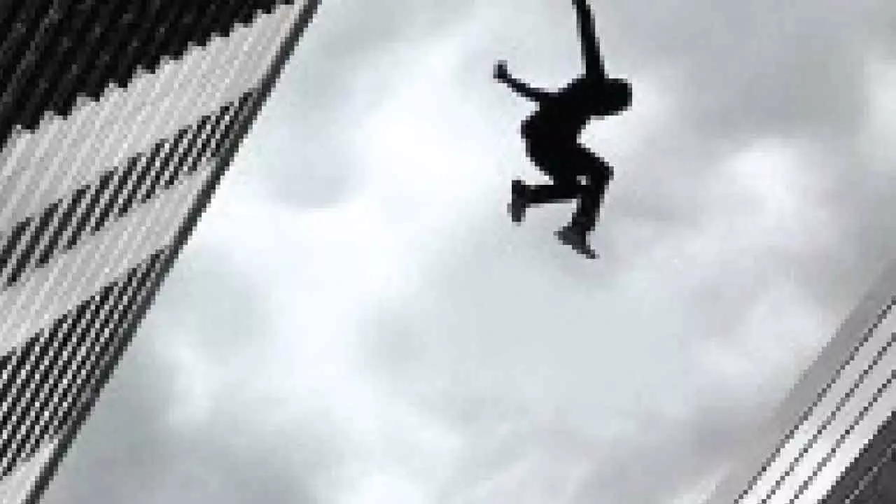 Residents jumped off building Residents jumped off building