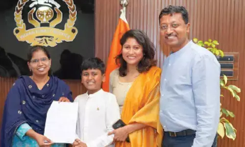 Boy adopts 8 animals at Zoo on 8th birthday