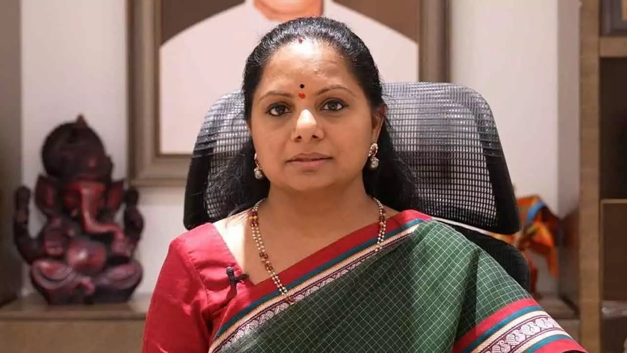 Kavitha demands fund release for Moharram