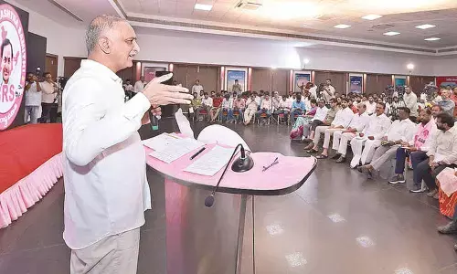 TG govt mum as AP diverts Godavari waters, alleges Harish