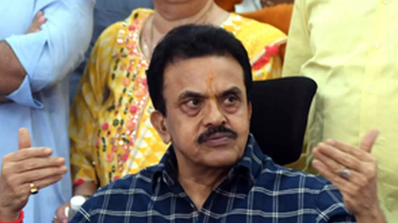 Uddhav will destroy Rajs MNS: Sanjay Nirupam on possible alliance between Thackeray cousins Uddhav will destroy Rajs MNS: Sanjay Nirupam on possible alliance between Thackeray cousins