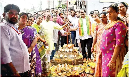 Mayor lays foundation stones for development works