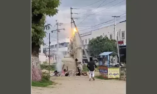 Tragedy Strikes Ganesh Idol Manufacturing Centre: Two Dead, Seven Injured