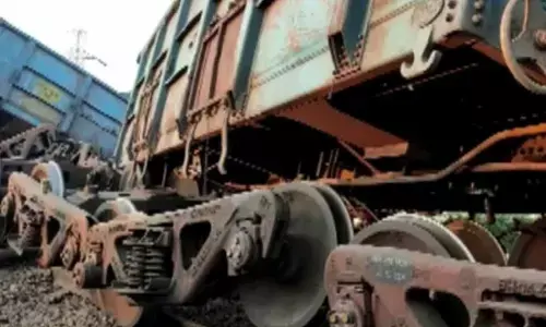 Goods train derails near Muzaffarpur Junction in Bihar; no casualties