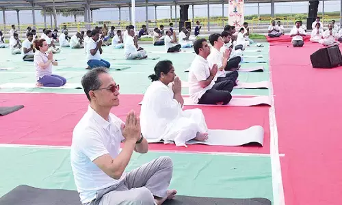 Yoga builds physical and mental strength: Minister Savita