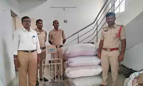 Joint Raid in Keshavaram: Rs 1.8 Lakh Worth of Fake Cotton Seeds Seized