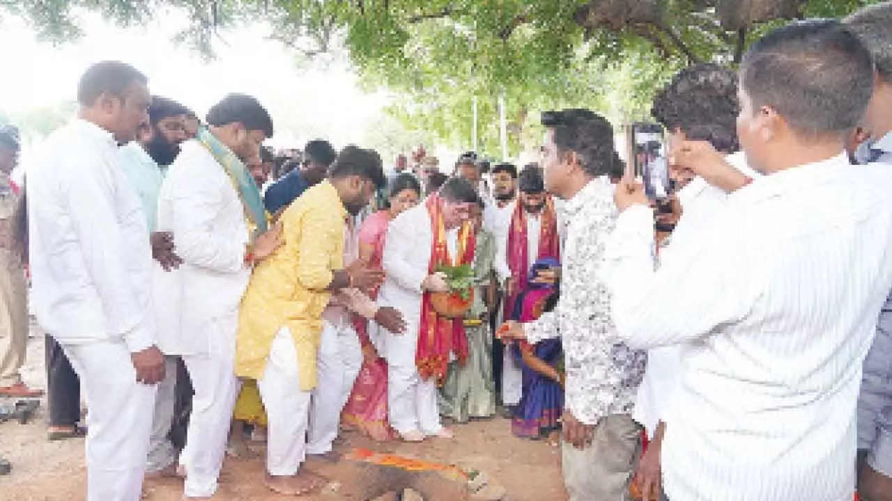 Uphold TG traditions; Hyderabad gung-ho over Bonalu fest: Mantri