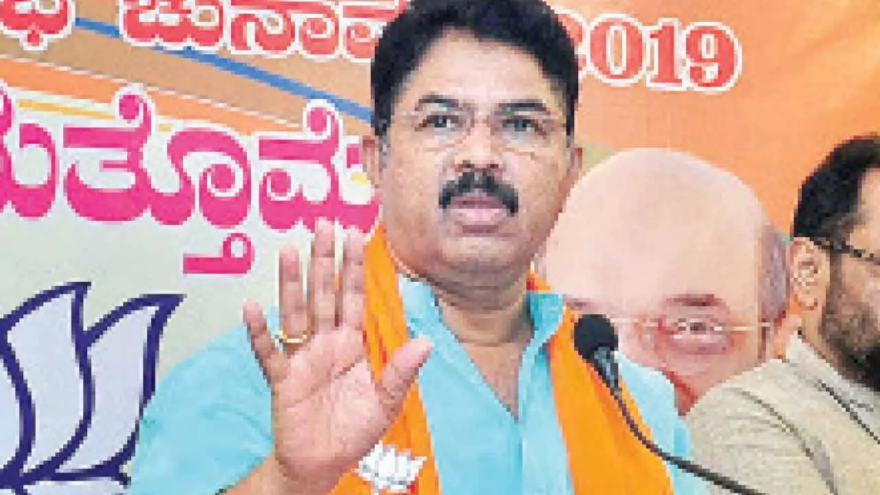 HC takes suo motu case as no one trusts govt: LoP HC takes suo motu case as no one trusts govt: LoP