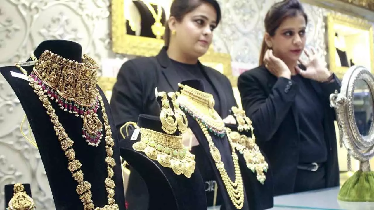 Silver hits record Rs 1.15 lakh per kg, gold crosses Rs 1 lakh mark again Silver hits record Rs 1.15 lakh per kg, gold crosses Rs 1 lakh mark again