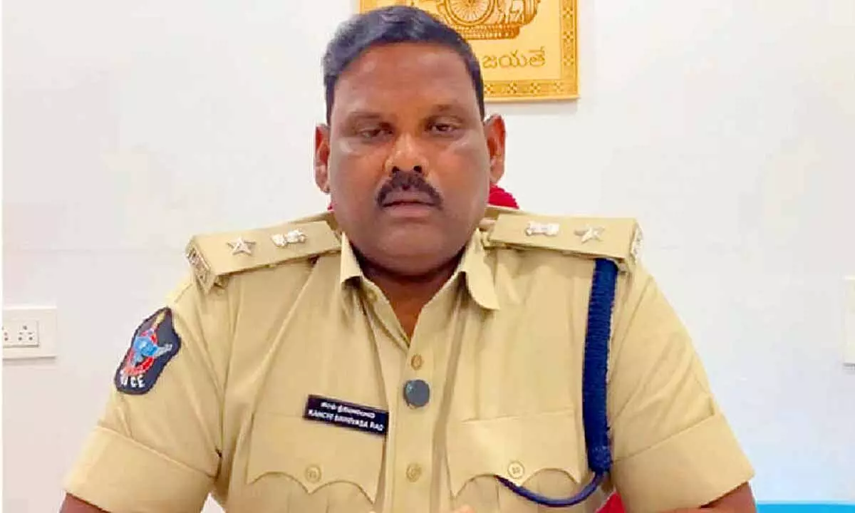 Ambati booked for obstructing police Ambati booked for obstructing police