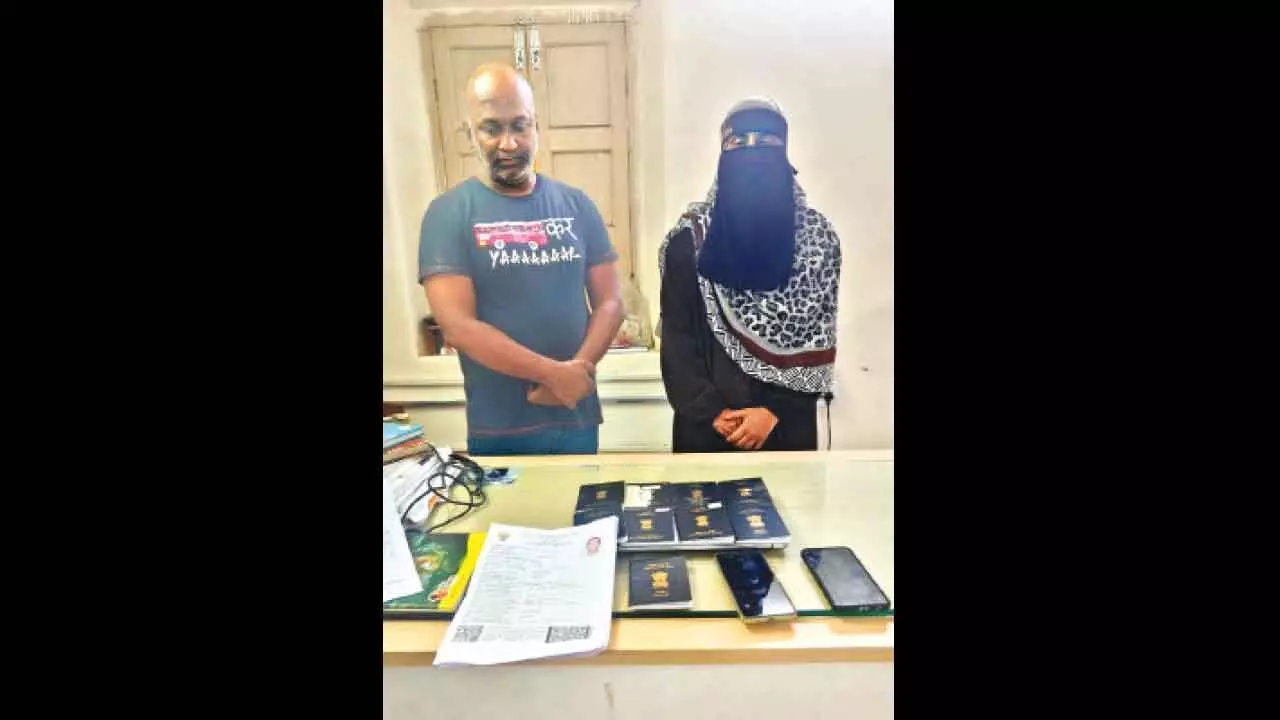 Fake overseas job racket busted, 2 arrested Fake overseas job racket busted, 2 arrested