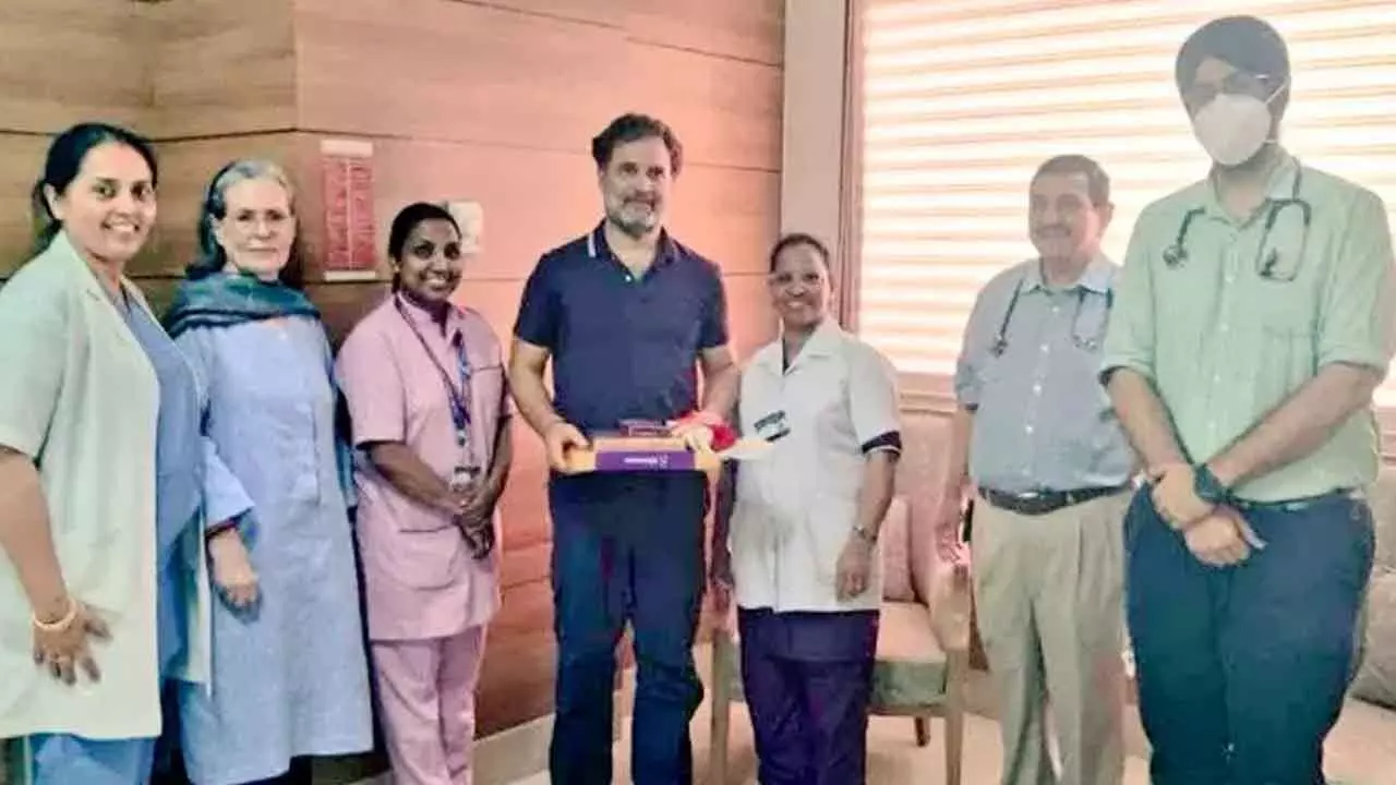 Sonia Gandhi discharged from hospital Sonia Gandhi discharged from hospital