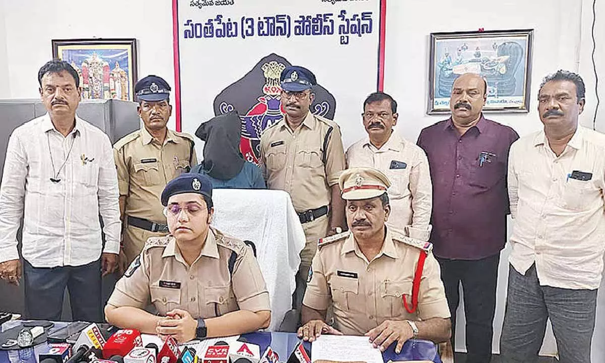 Ganja smuggler from Odisha arrested Ganja smuggler from Odisha arrested