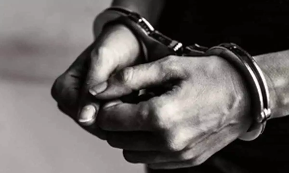 Noida Police arrest cyber fraudster in Rs one crore share market scam Noida Police arrest cyber fraudster in Rs one crore share market scam