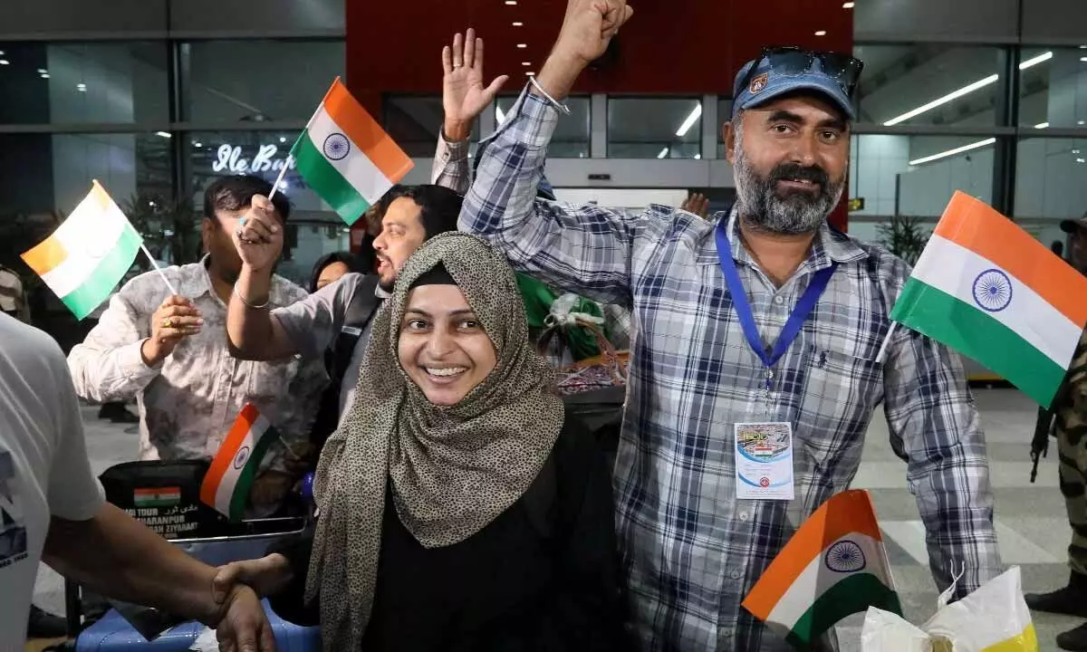 700 Kashmiri Students Remain Stranded In Iran Despite Ongoing Evacuation Operations 700 Kashmiri Students Remain Stranded In Iran Despite Ongoing Evacuation Operations