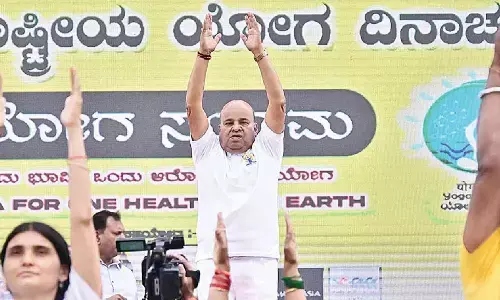 Guv, Health Minister lead Yoga Day celebrations