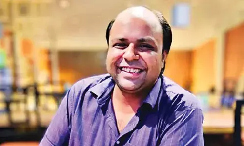 Meet Dr Shadab Ahmed the surgeon with an extraordinary poetic precision