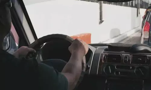 Woman pilot harassed during cab ride in Mumbai; 3 men booked