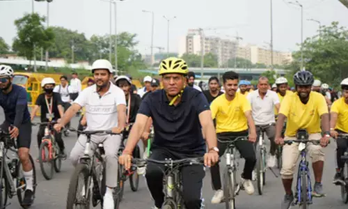 Sports Minister Mandaviya leads Fit India Sundays on Cycle in New Delhi