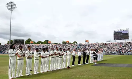 1st Test: India, England players wear black armbands to pay respect to David Lawrence