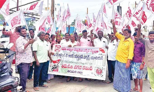 CITU slams govt for neglecting construction workers’ rights