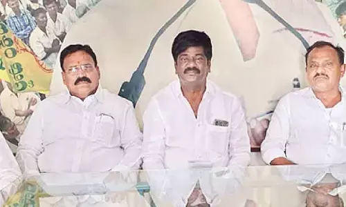 TDP accuses Venkatarami Reddy of political conspiracies