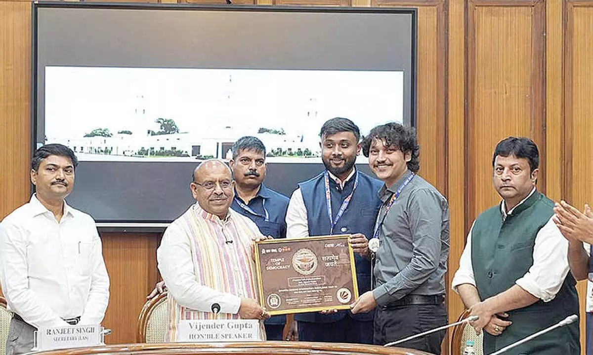 Student delegation visits Delhi Assembly Student delegation visits Delhi Assembly