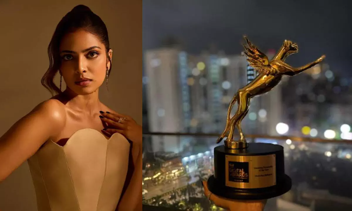Malavika Mohanan wins prestigious IWMBuzz Award Malavika Mohanan wins prestigious IWMBuzz Award