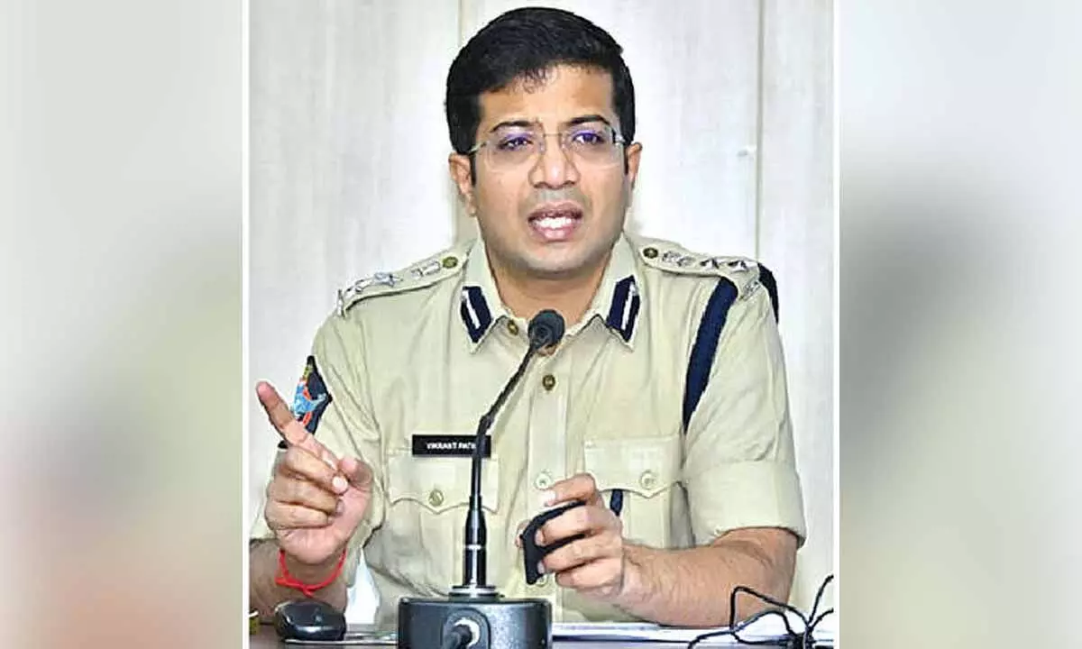 SP warns public against clicking on APK file links