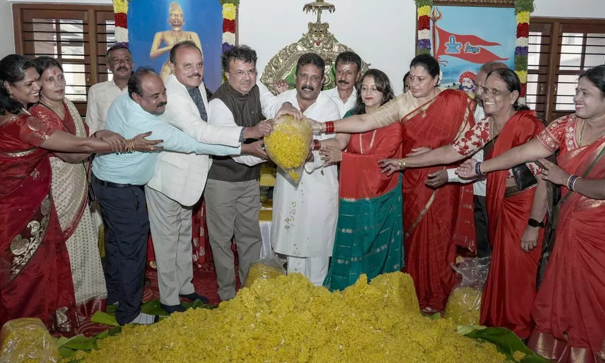 Bengaluru Revives a Historic Cultural Tradition with Bandi Devara Festival Bengaluru Revives a Historic Cultural Tradition with Bandi Devara Festival