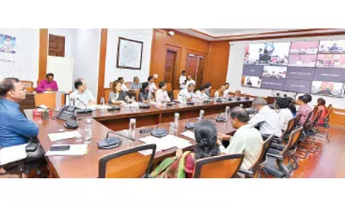 Shape up or ship out, CS tells Collectors