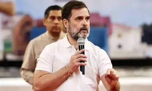 Temple stampede tragic, says Rahul