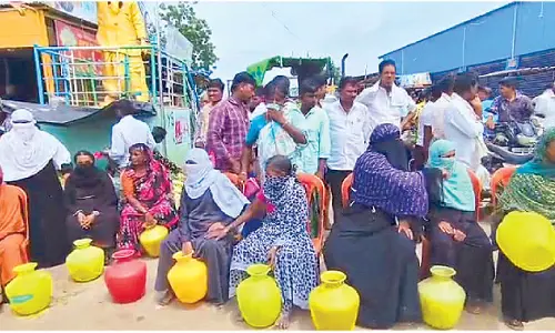 Residents stage protest with empty water pots over severe water crisis