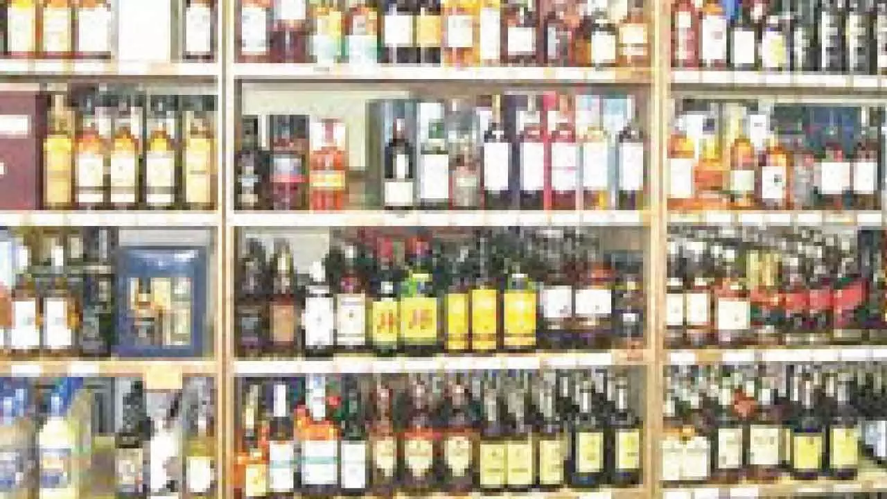 Karnataka halves excise licence renewal fees Karnataka halves excise licence renewal fees