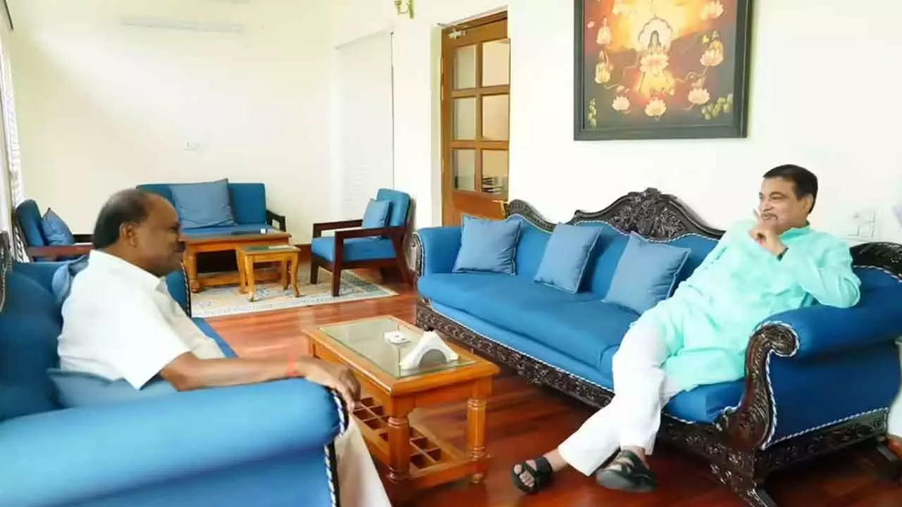 Kumaraswamy and Gadkari Discuss Karnataka’s infrastructure future Kumaraswamy and Gadkari Discuss Karnataka’s infrastructure future