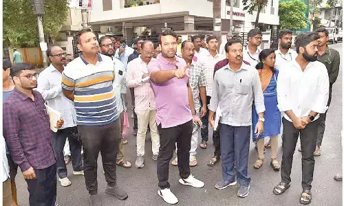 Civic body chief inspects colonies in Zone-III