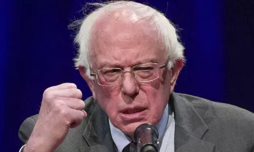 Bernie Sanders Calls for 4-Day Workweek, Says AI Should Empower Workers, Not Replace Them