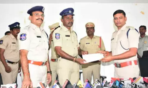 Gadwal Police Crack Tejeshwar Murder Case Swiftly, Honored with Cash Rewards by District SP