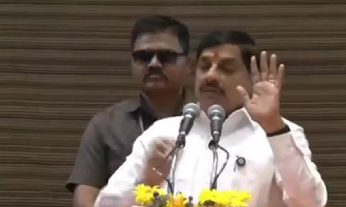 People should discuss on 50 years of Emergency, says MP CM; Digvijaya Singh calls it unnecessary